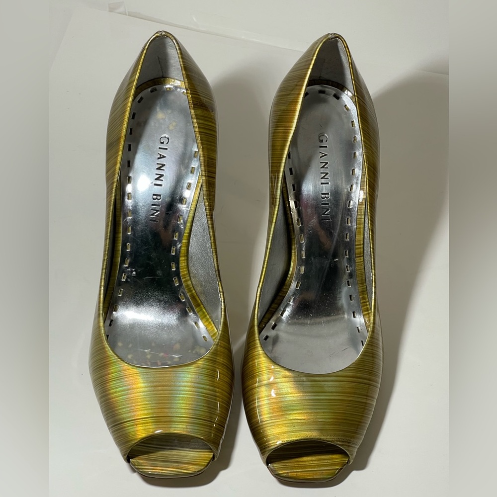 Vintage Gianna Bini Holographic sage Heels size 6.5